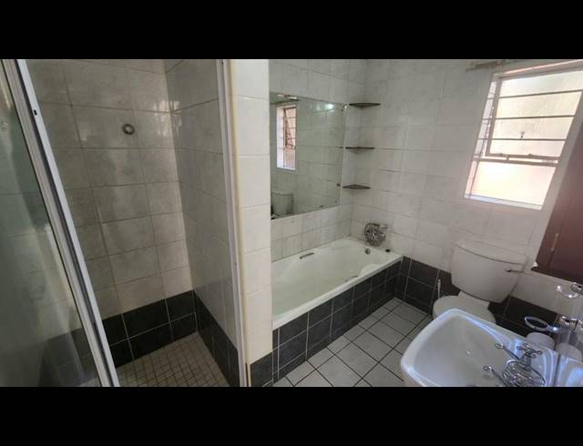 2 BEDROOM TOWNHOUSE FOR SALE IN NEW REDRUTH